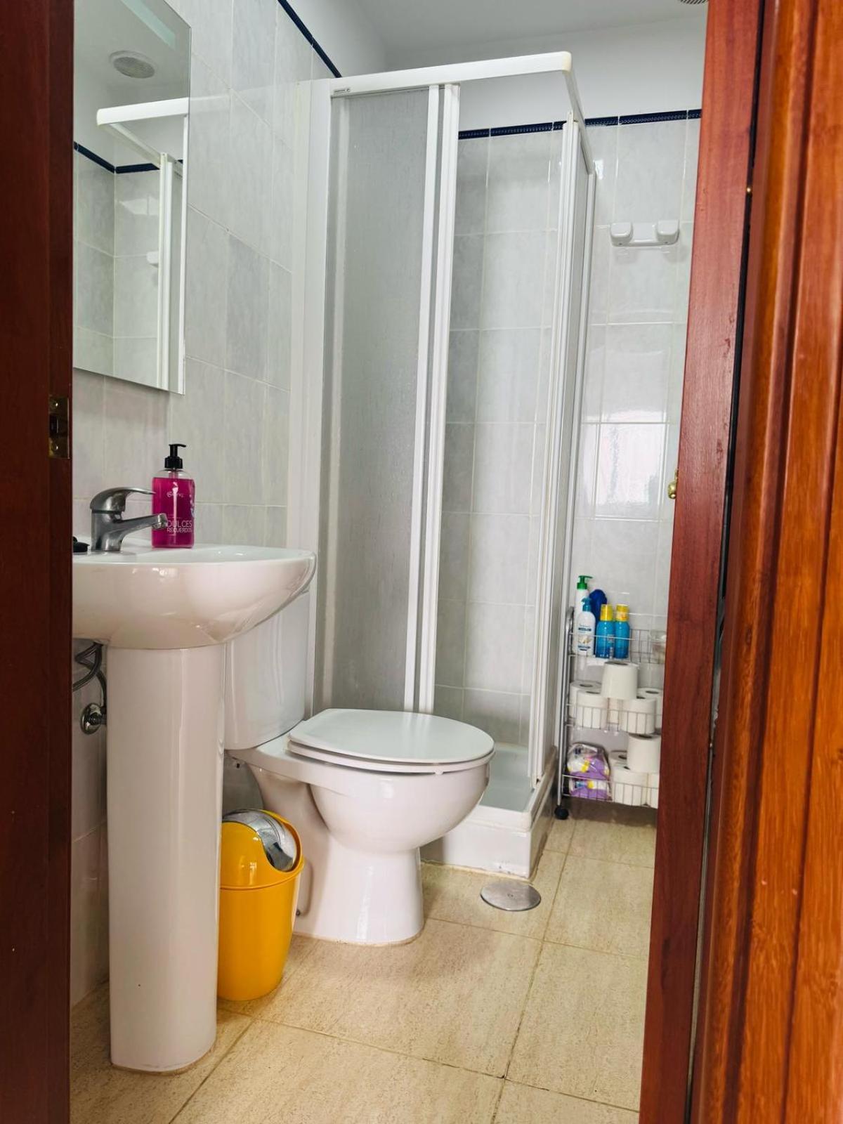 Habitacion Privada May Con Balcon Весиндарио Екстериор снимка